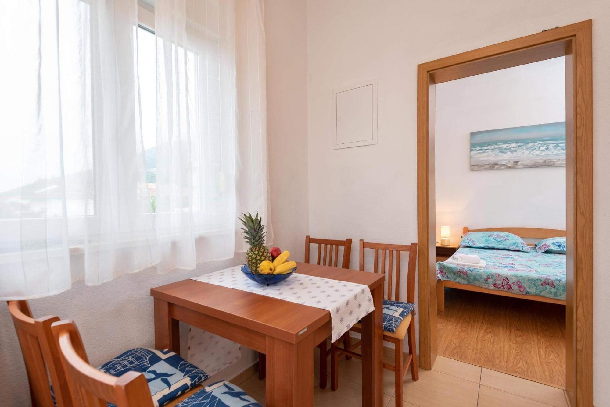 Apartment Milla Orebic Bilik gambar