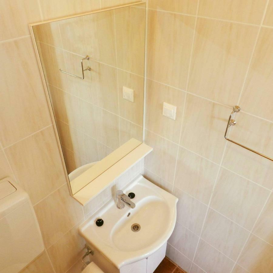 Apartment Milla Orebic Luaran gambar