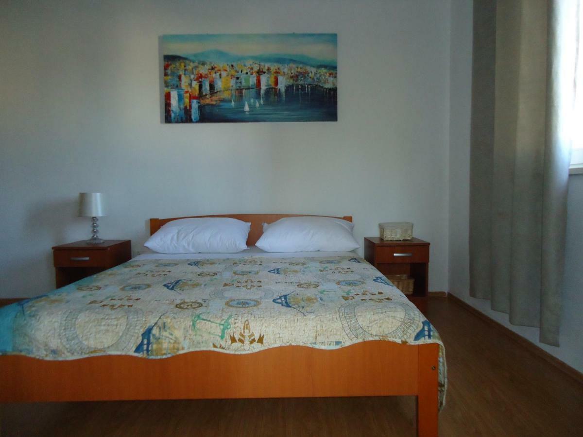 Apartment Milla Orebic Luaran gambar