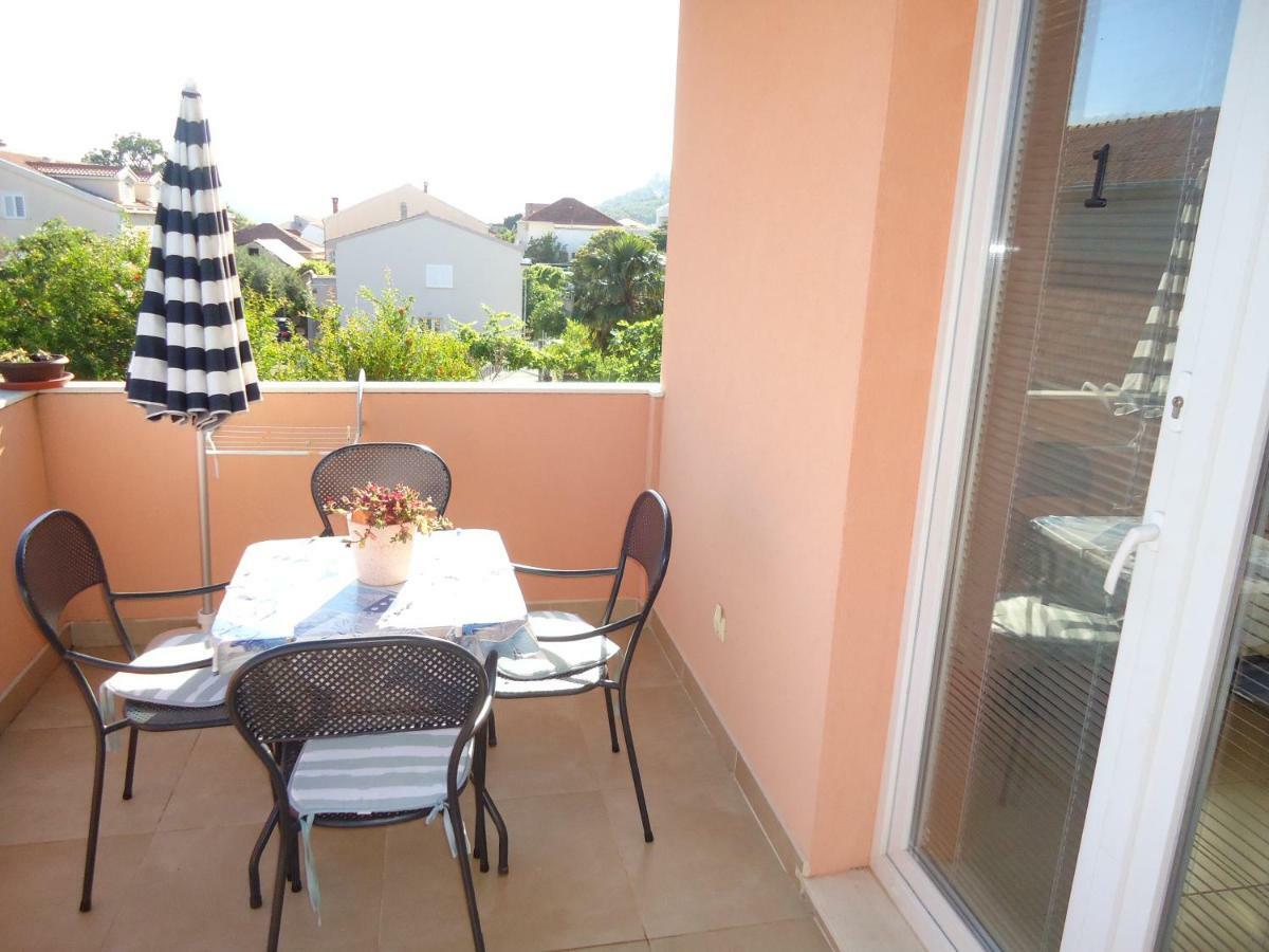 Apartment Milla Orebic Luaran gambar